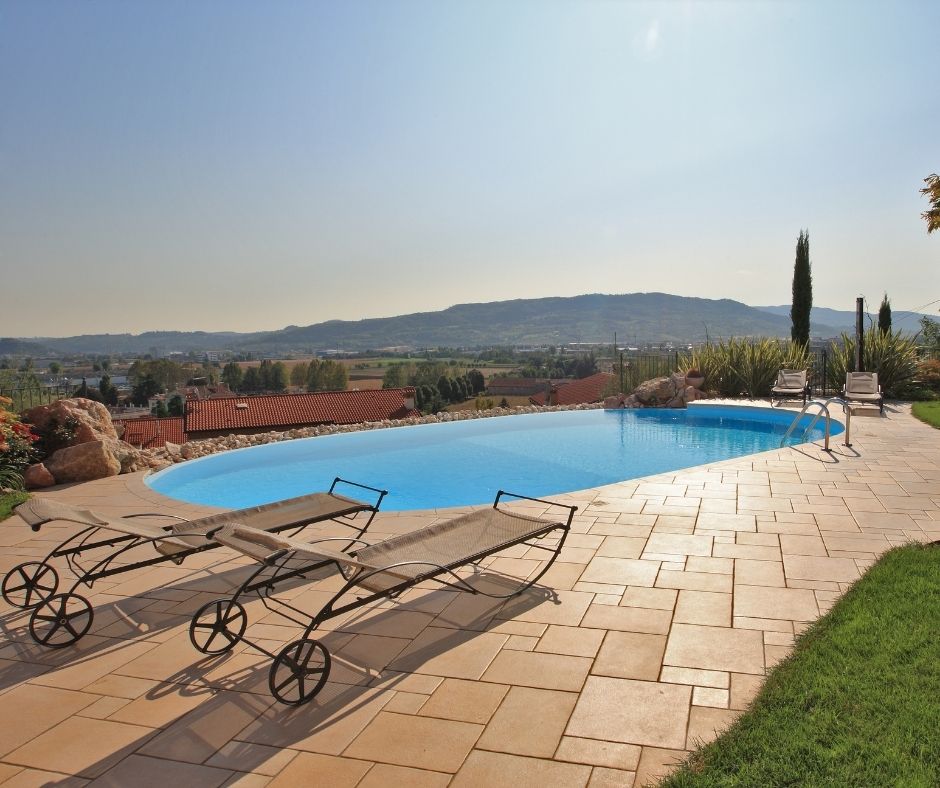 pagare piscina a rate
