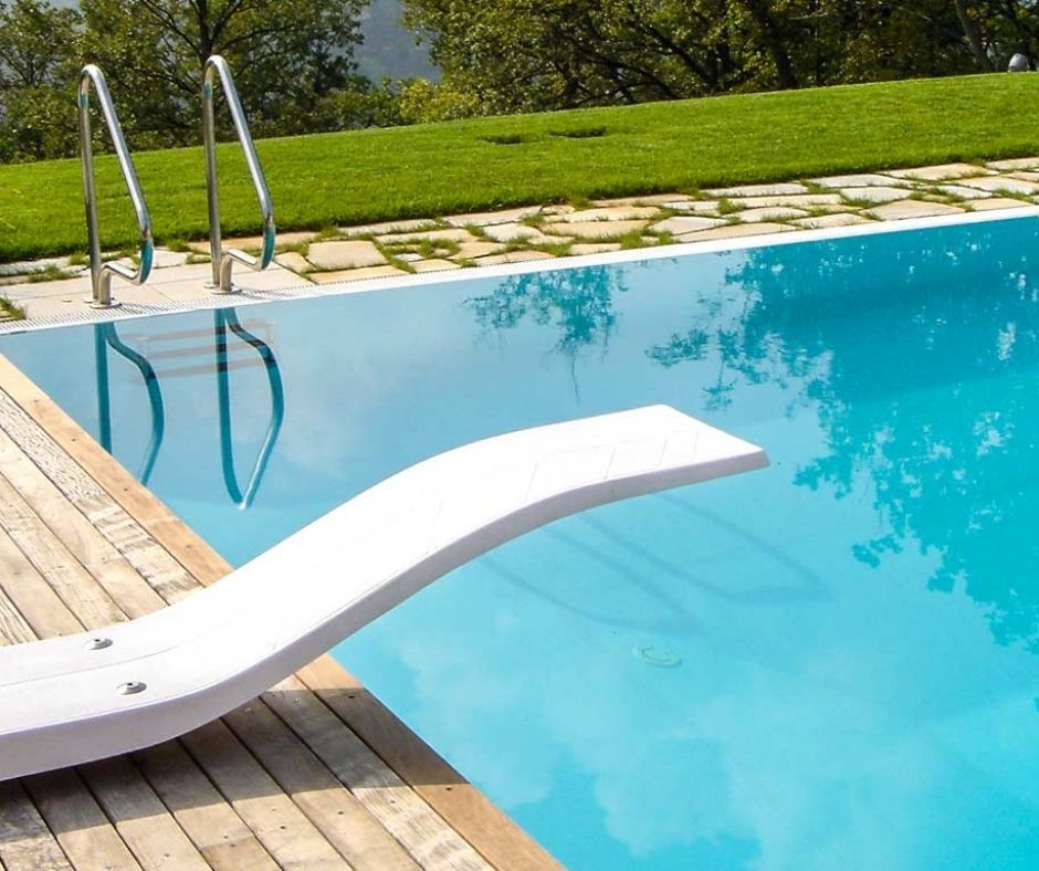 Trampolino piscina