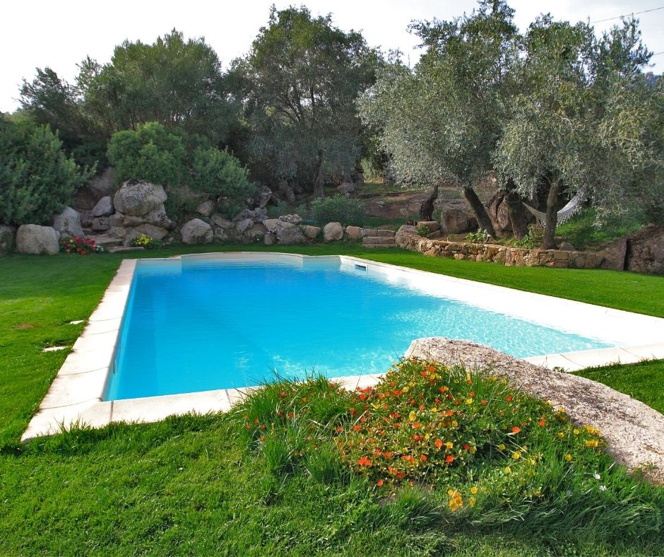 permessi piscina giardino