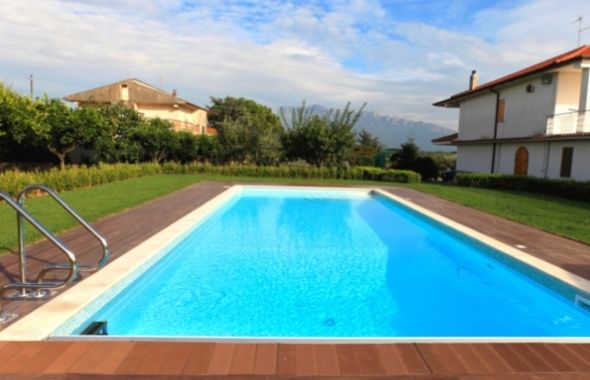 piscina familiare rettangolare