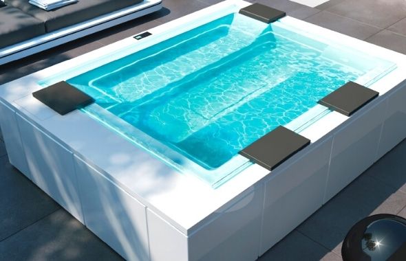 Minipiscina idromassaggio per famiglie