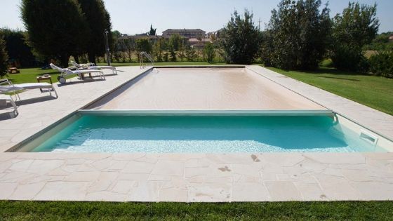 5 ragioni per coprire la tua piscina